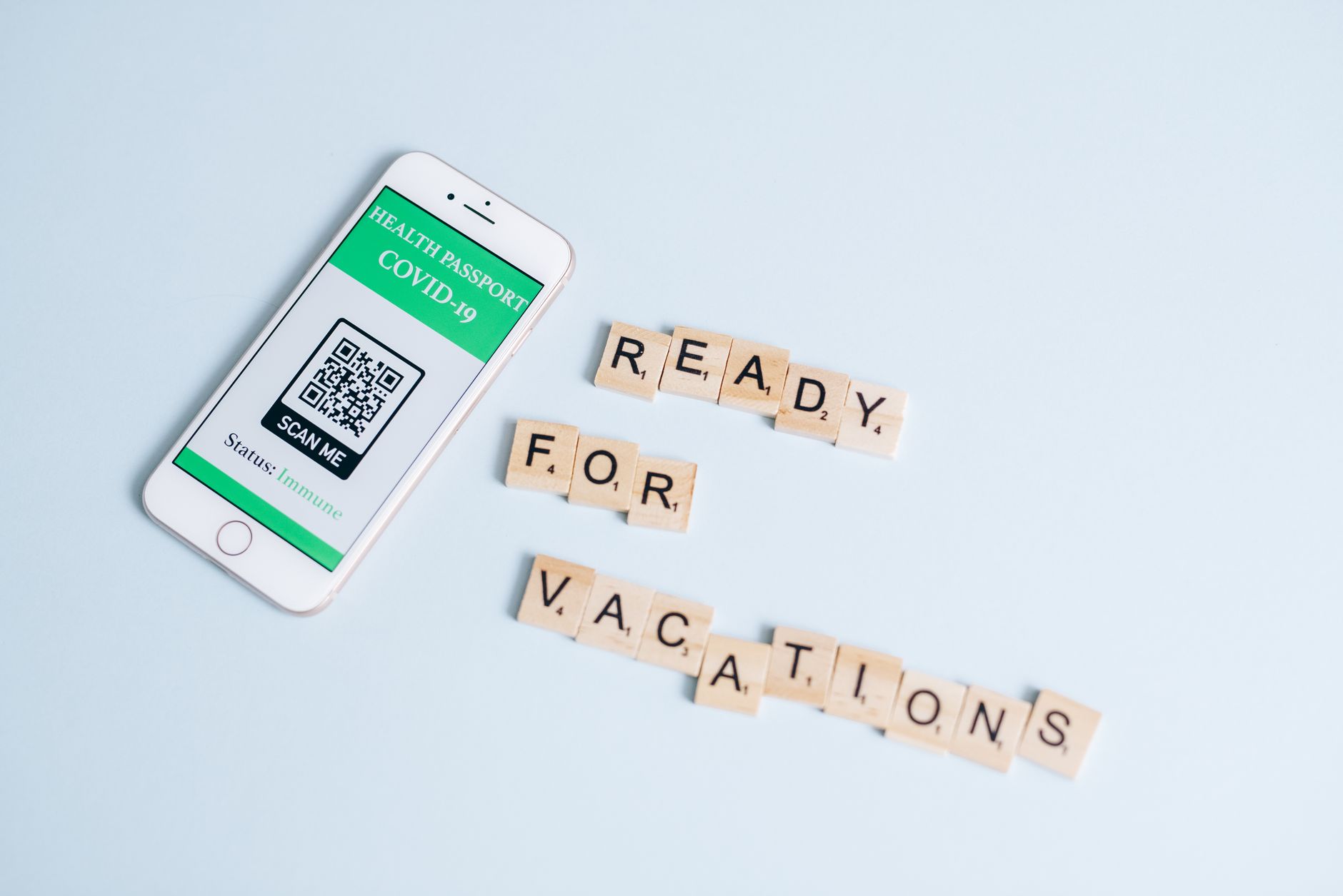 「海外旅行でのスマートフォン通信：物理SIM、eSIM、レンタルWi-Fiのメリット・デメリット徹底比較」