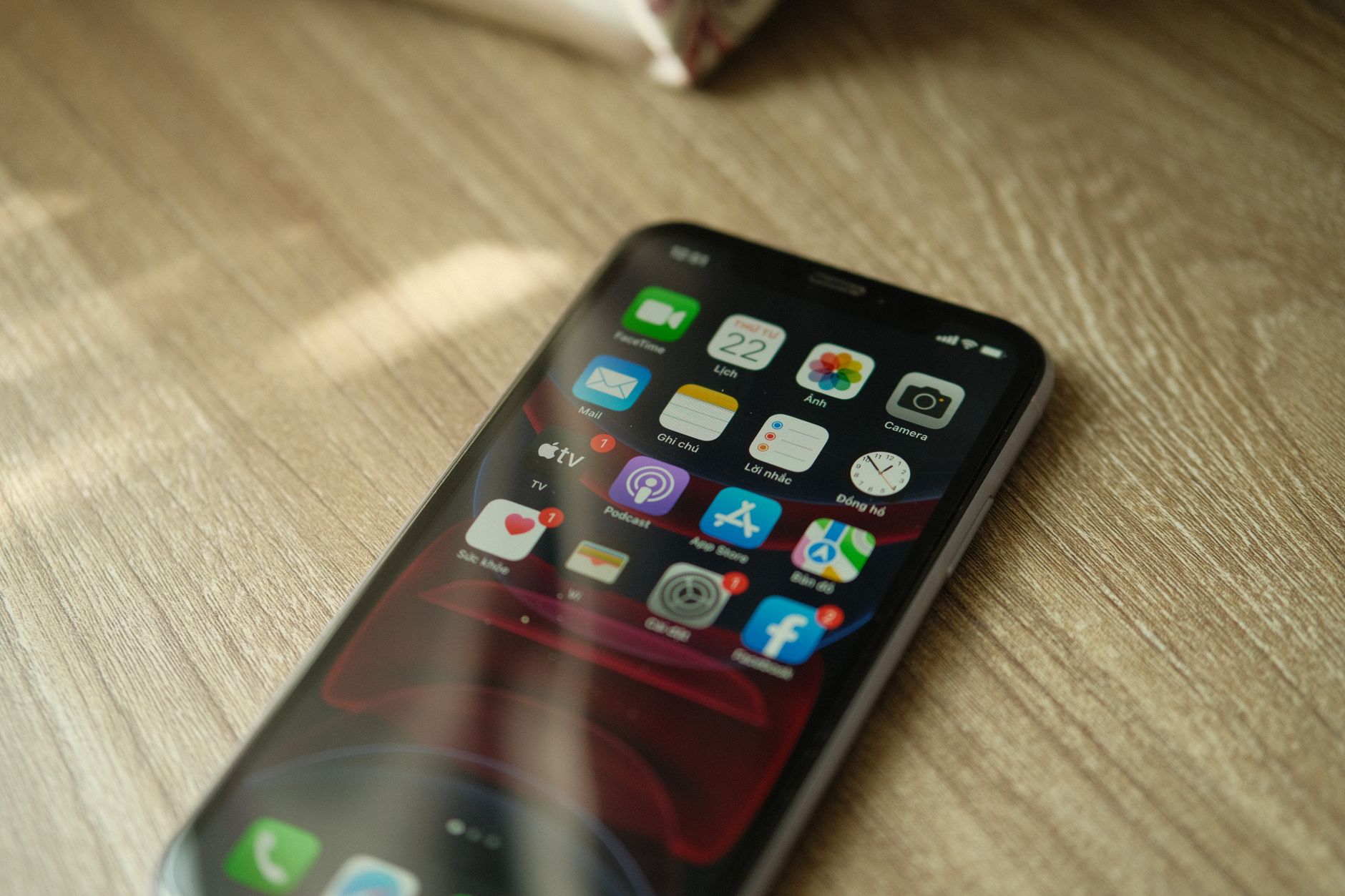 Apple Intelligenceが描く日常：「Image Playground」とSynthIDによるAI透かしの裏側