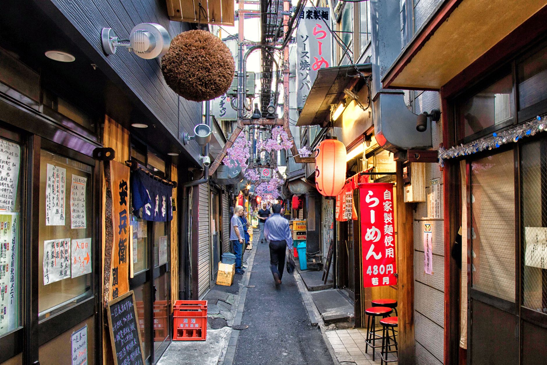 【下町グルメ】谷中銀座商店街の食べ歩き名店マップ！夕やけだんだんと味わう懐かしの味