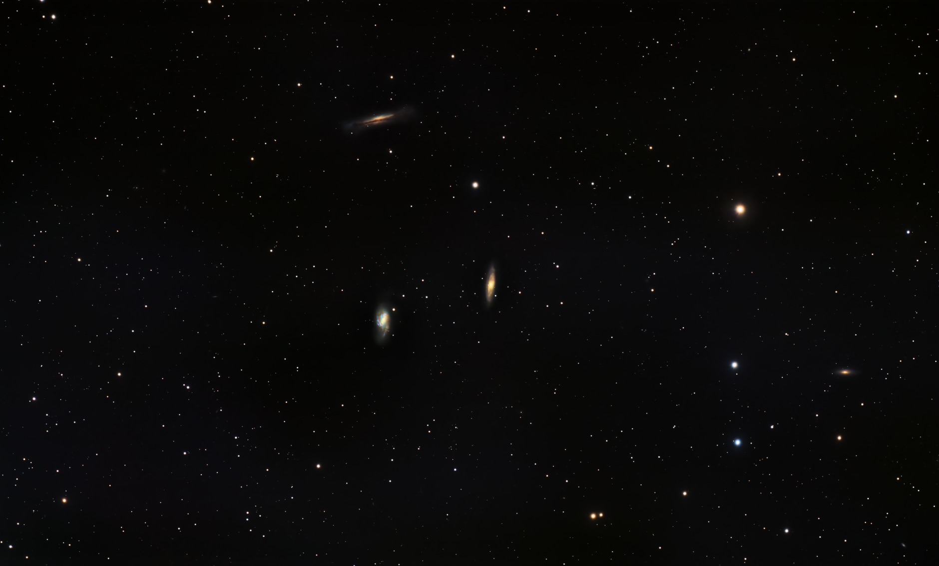 ジェイムズ・ウェッブが捉えた「初期宇宙の超巨大ブラックホール」──宇宙創成期のモンスターの謎に迫る