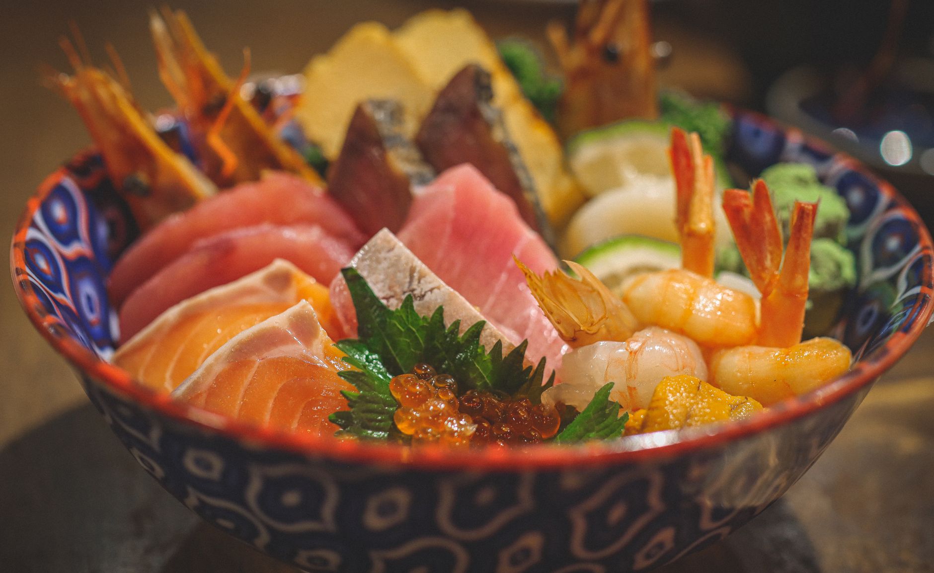 涼やかなせせらぎが流れる貴船の清流