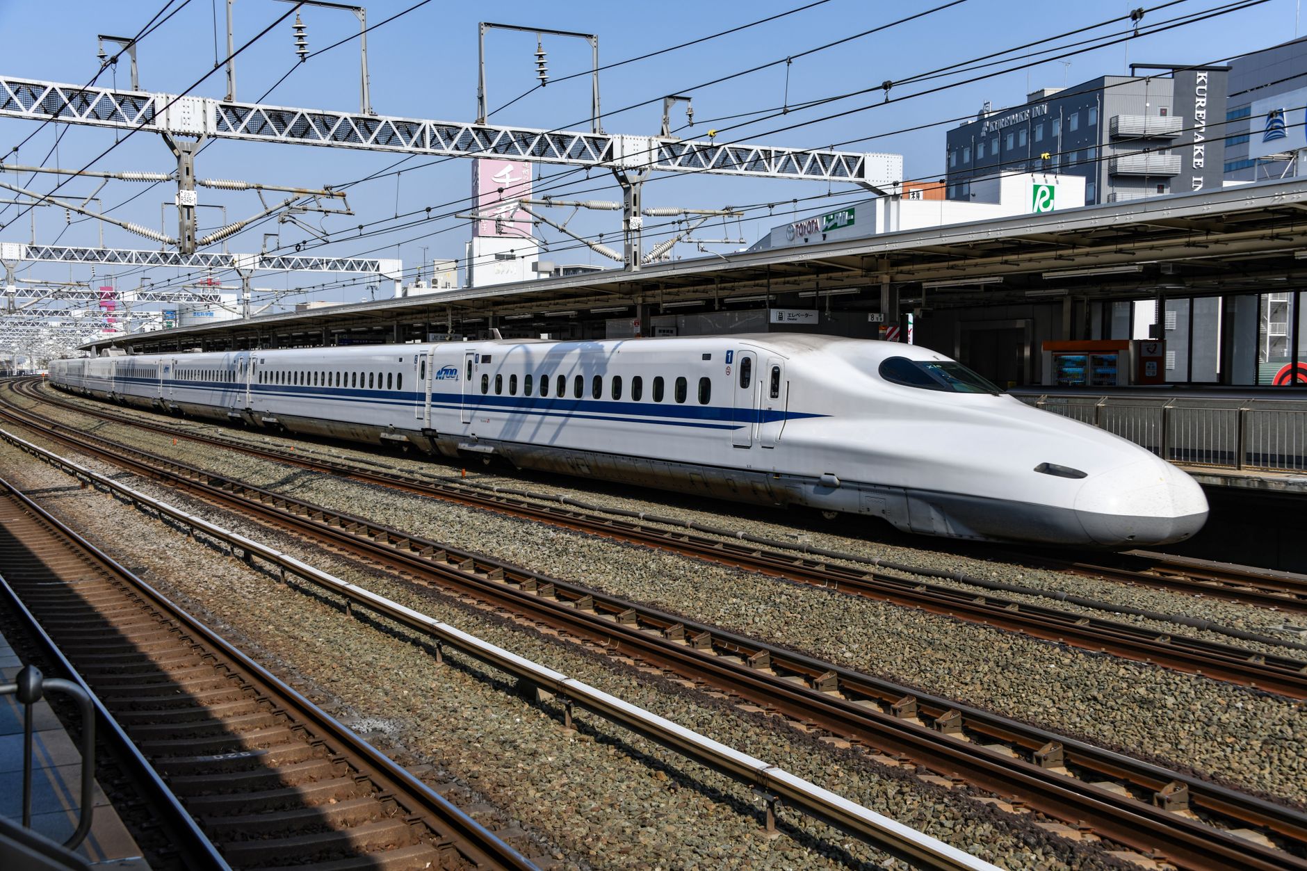 静岡エリアを走る東海道新幹線
